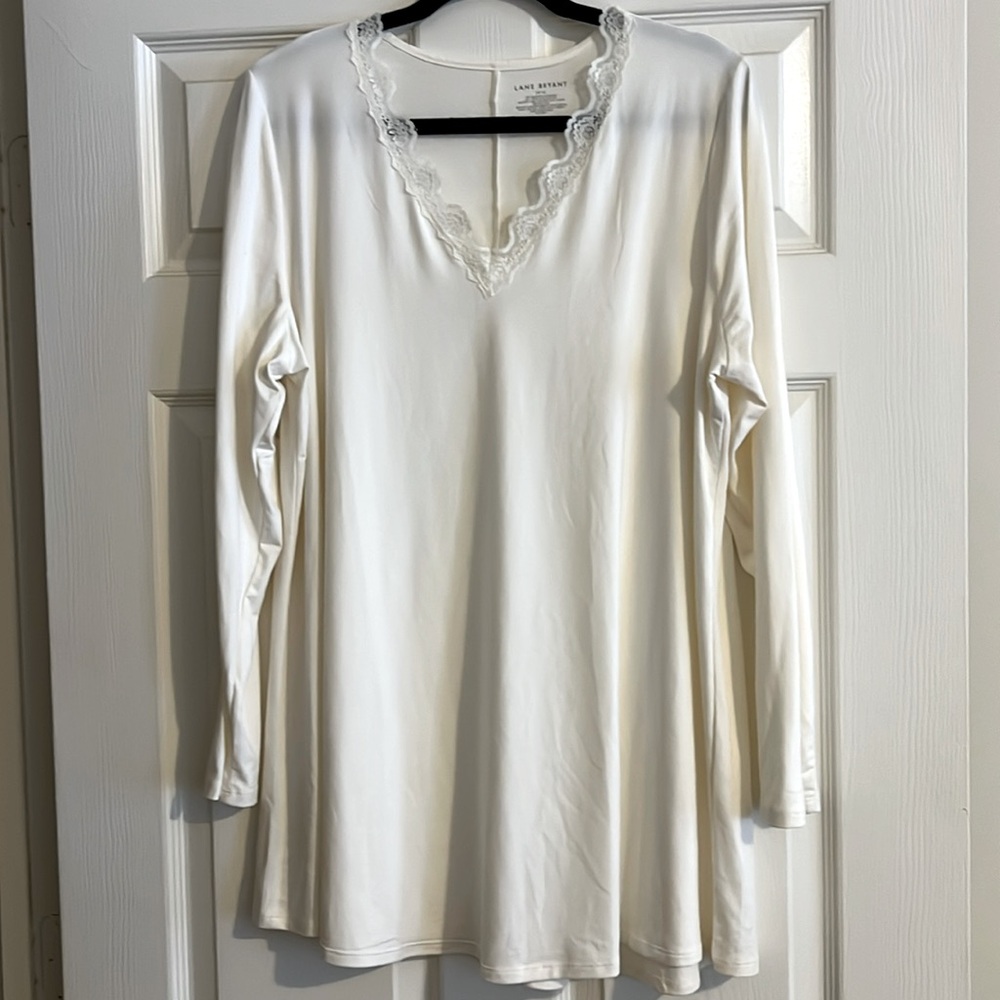 Lane Bryant Long Sleeve Cream/Off White Tunic With Lace Trim Size 14/16